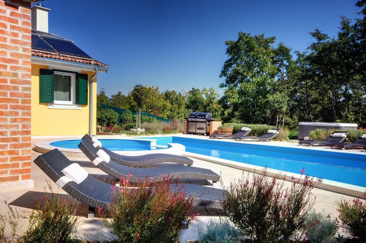 Villas Vea Histria Rezanci Bagian luar foto