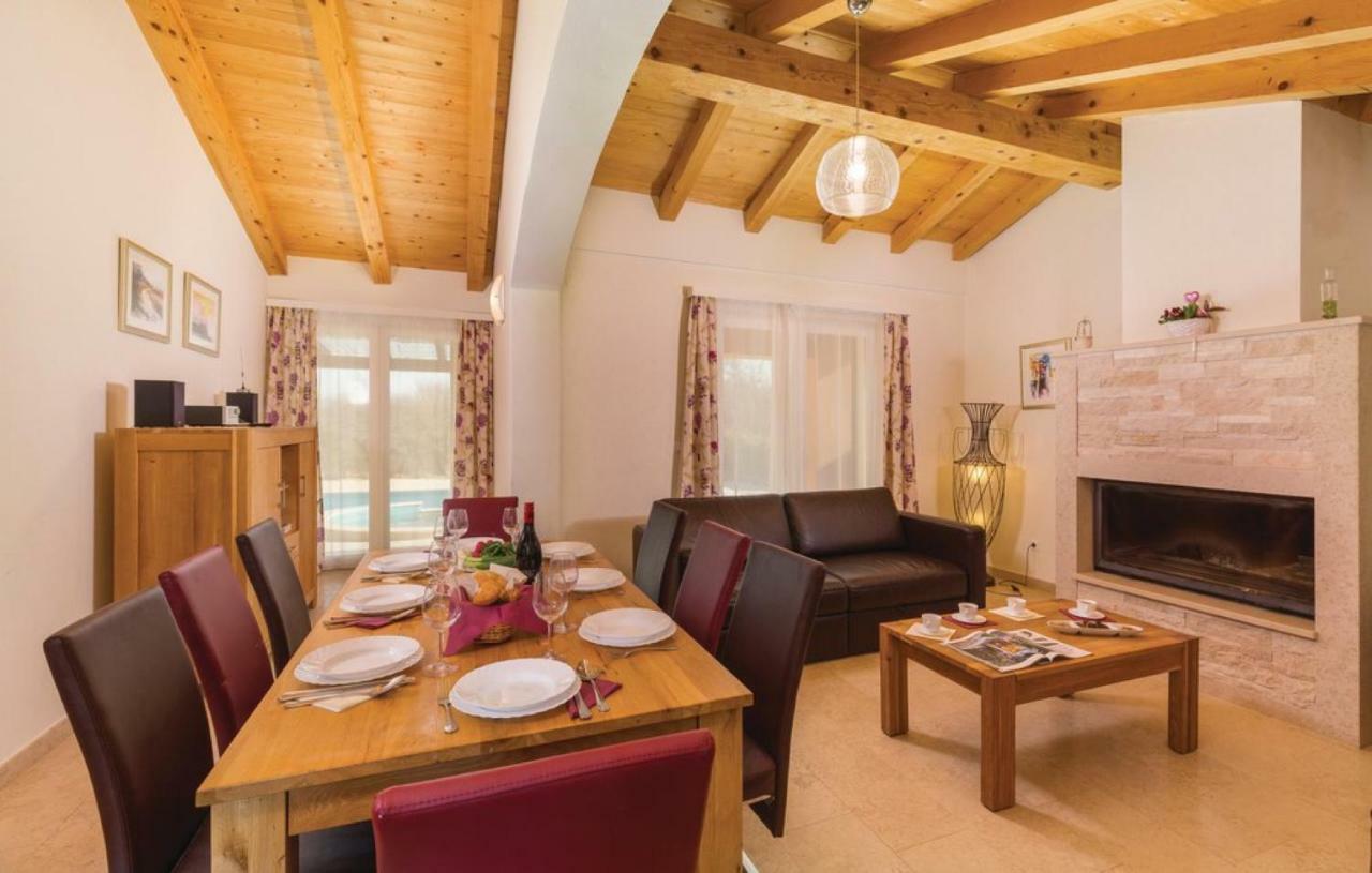 Villas Vea Histria Rezanci Bagian luar foto