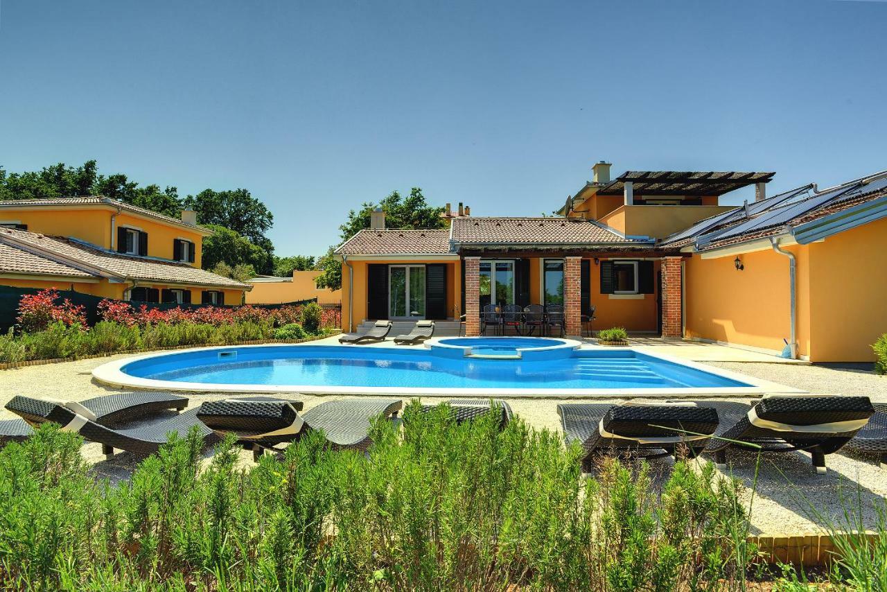 Villas Vea Histria Rezanci Bagian luar foto