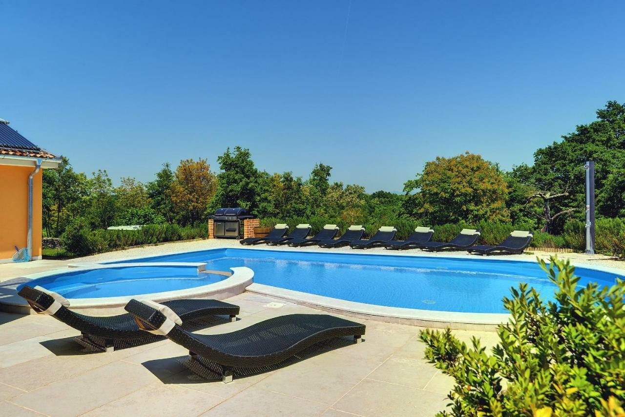Villas Vea Histria Rezanci Bagian luar foto