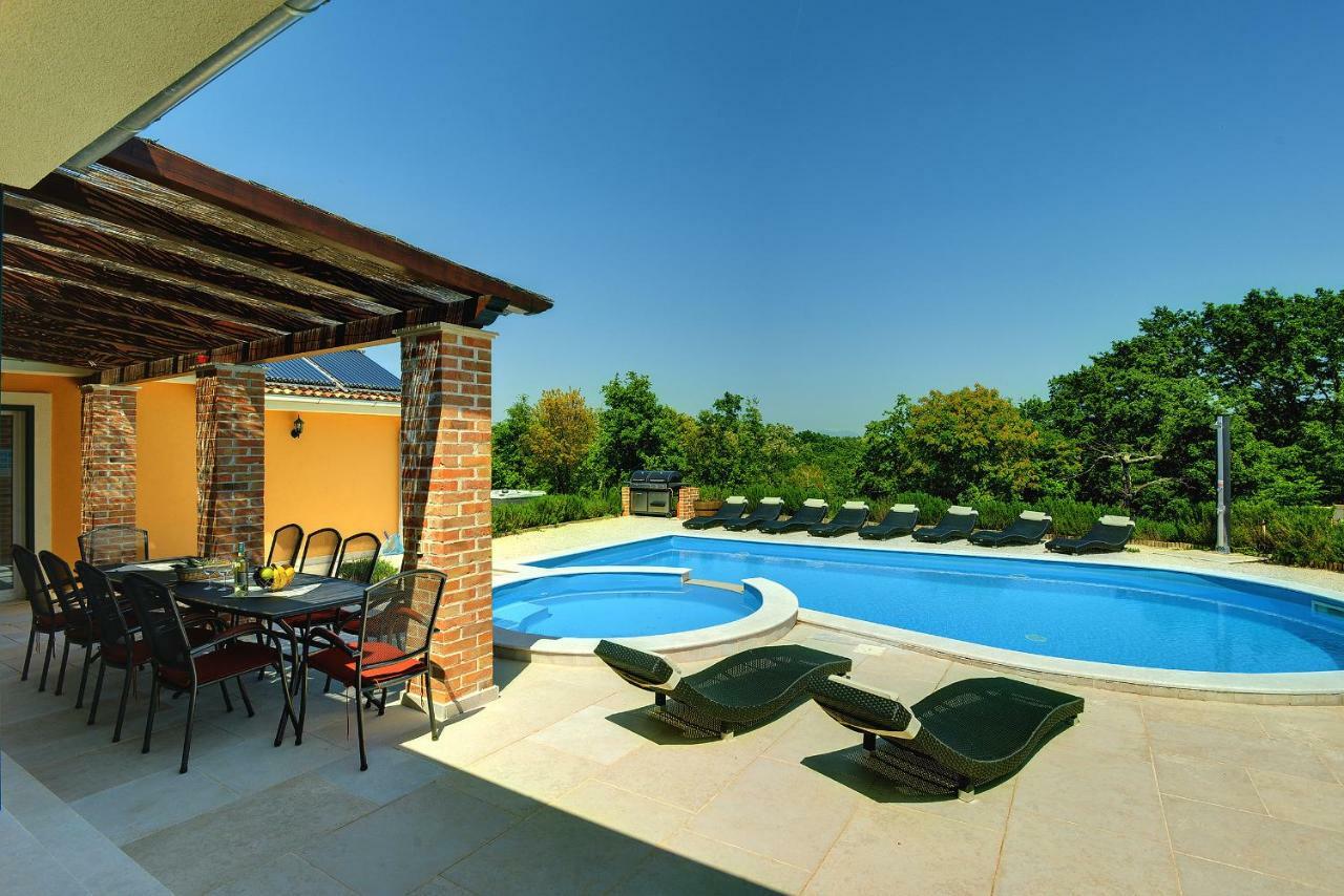 Villas Vea Histria Rezanci Bagian luar foto
